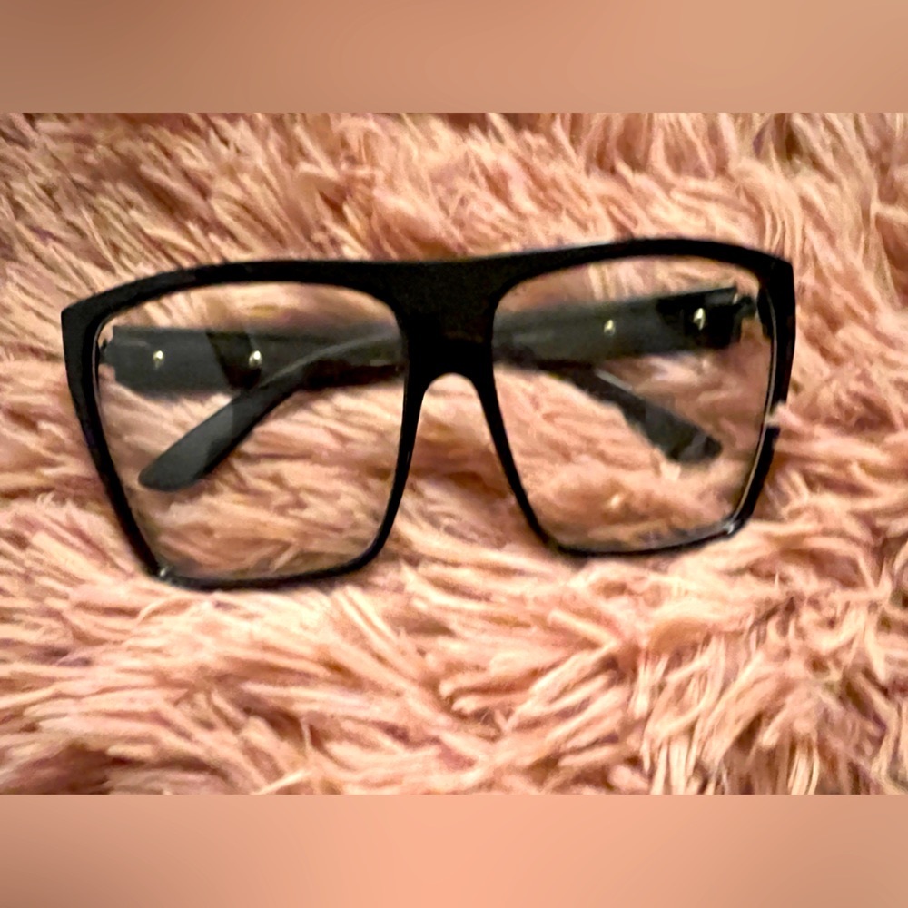 Fashion glasses—Not Prescription!
